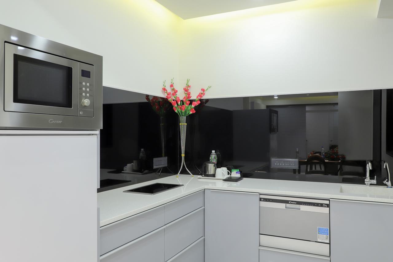 ホテル Ebony Residency アーメダバード エクステリア 写真